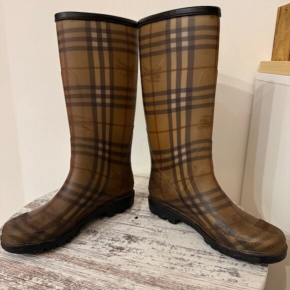 Burberry Rainboots Women Size 6.5 Beige Nova Check Plaid Rubber Knee High - Picture 2 of 4